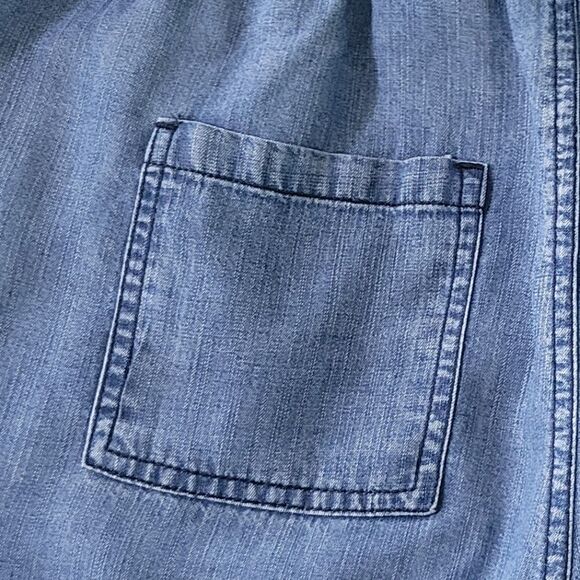 Universal Thread Women's Light Denim Lyocell Chambray Drawstring Shorts - Picture 11 of 13